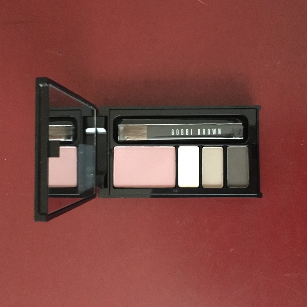 Bobbi Brown: Weekend Eye & Cheek Palette